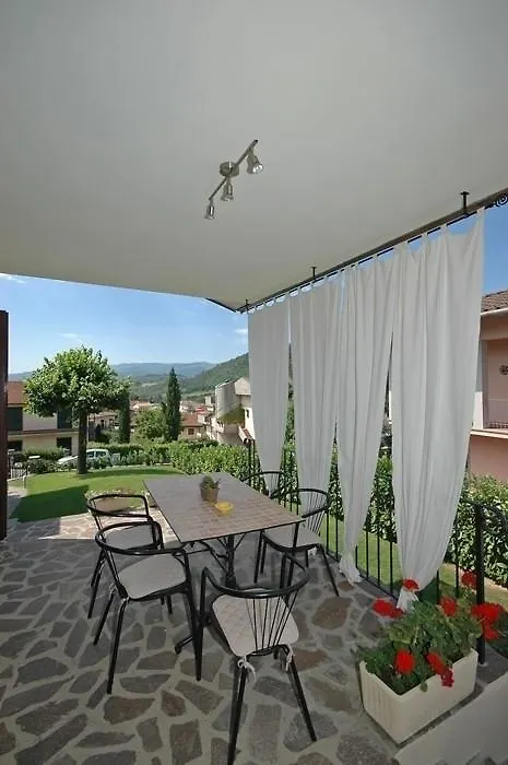 Villa Pratovecchio By Posarellivillas